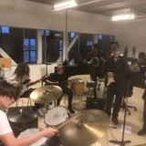 Forskellige Kulturskole bands sætter hinanden stævne på Filstedvejens skole til årets banddag. 