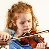 Violin og leg med Mor eller Far